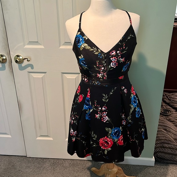 B. Smart Other - Gorgeous floral satin and lace homecoming dress
